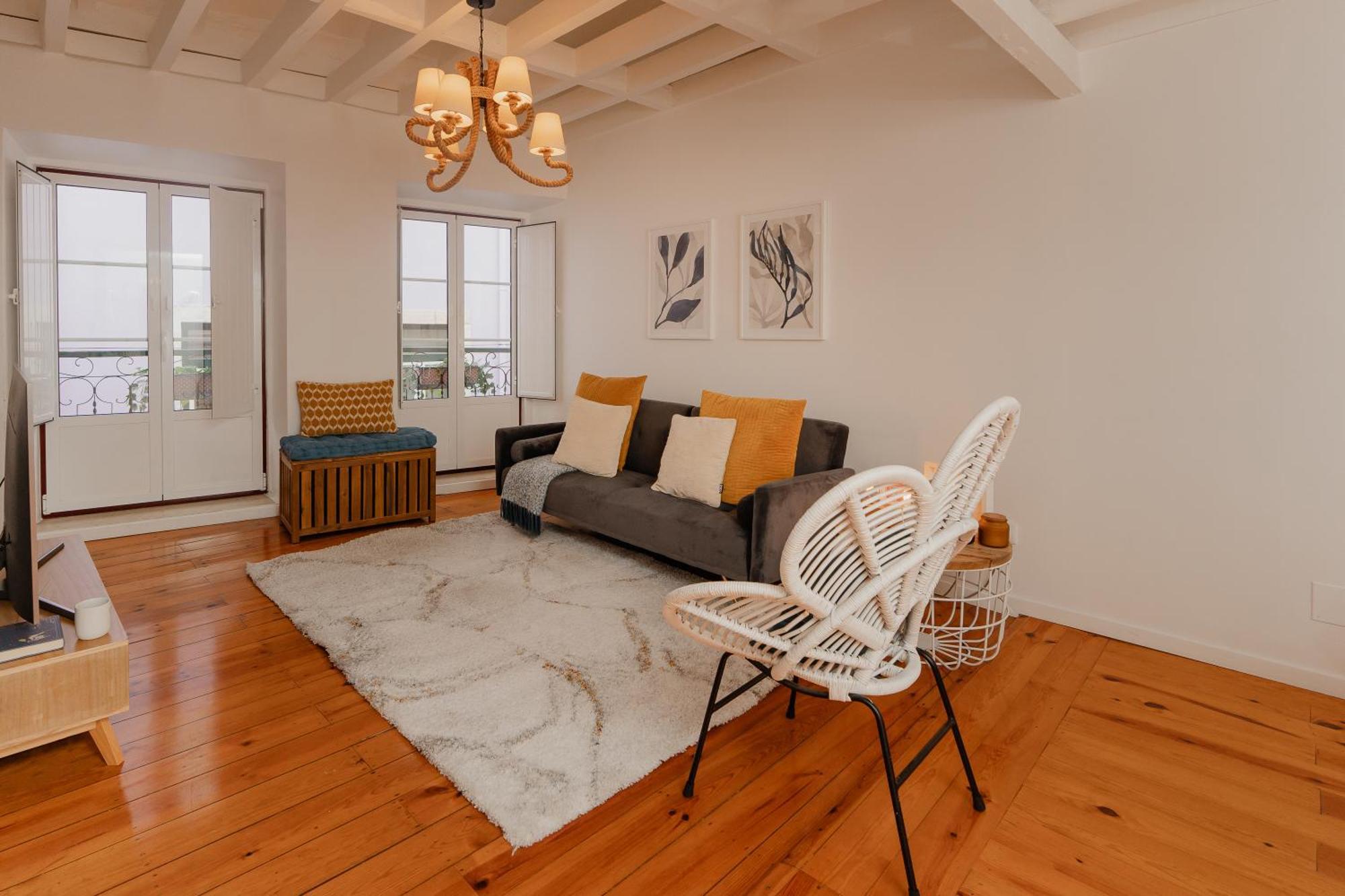 Stylish Getaway In A Mezzanine Flat By The Castle Lägenhet Lisboa Exteriör bild