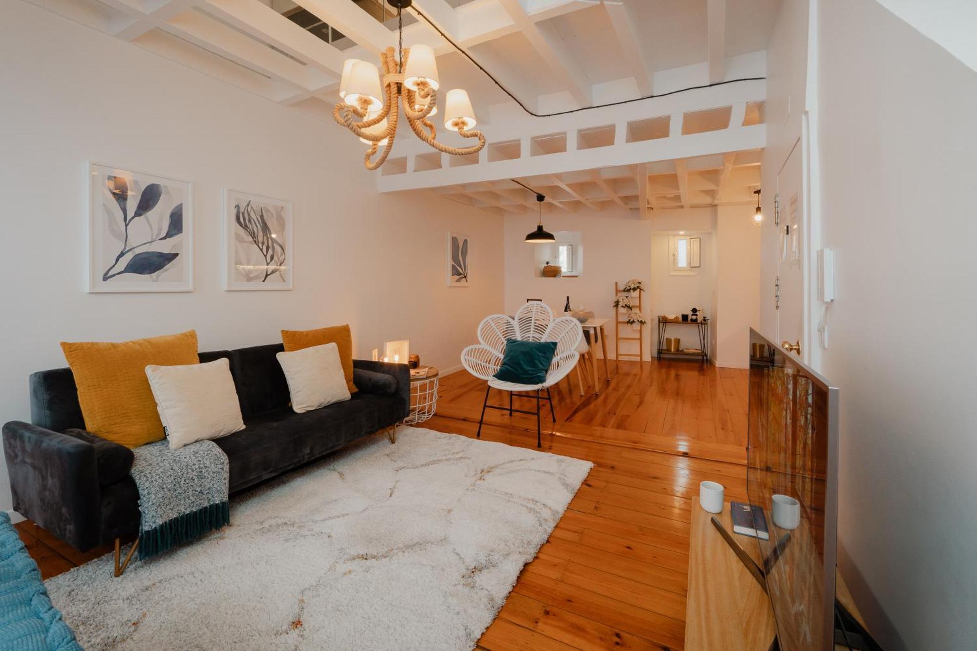 Stylish Getaway In A Mezzanine Flat By The Castle Lägenhet Lisboa Exteriör bild